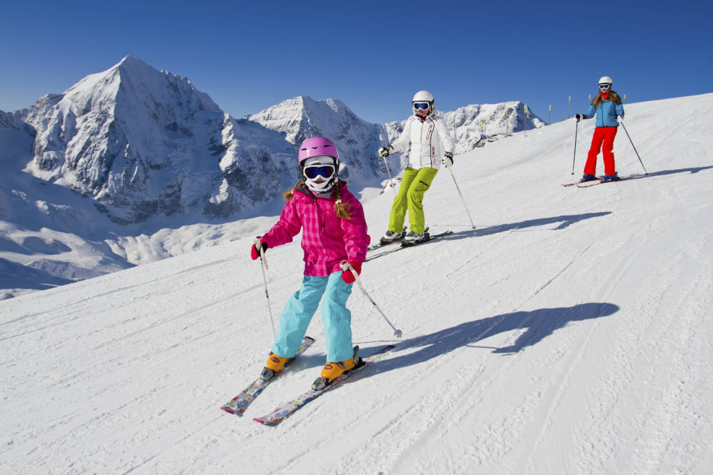cómo transmitir la pasión por el esquí a los más pequeños
